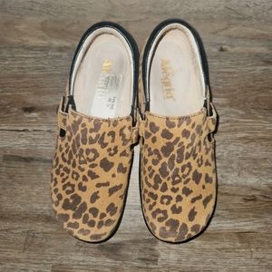 NWT Alegria leopard print shoes
